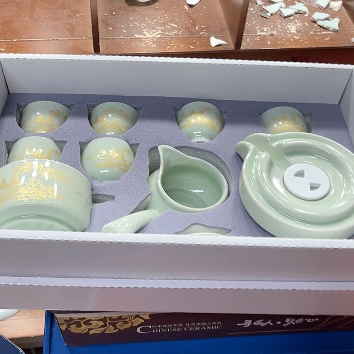 孤品茶具套装等。