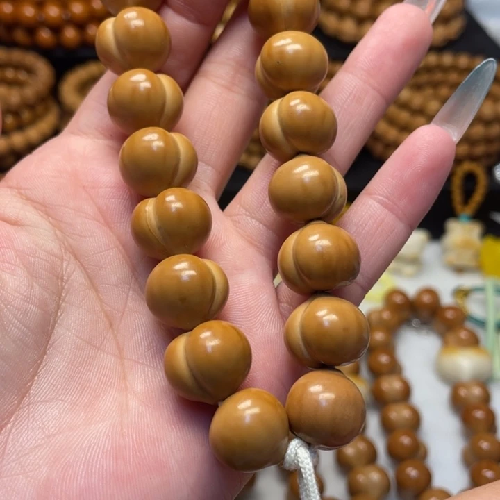 猴头核桃手串微瑕屁桃