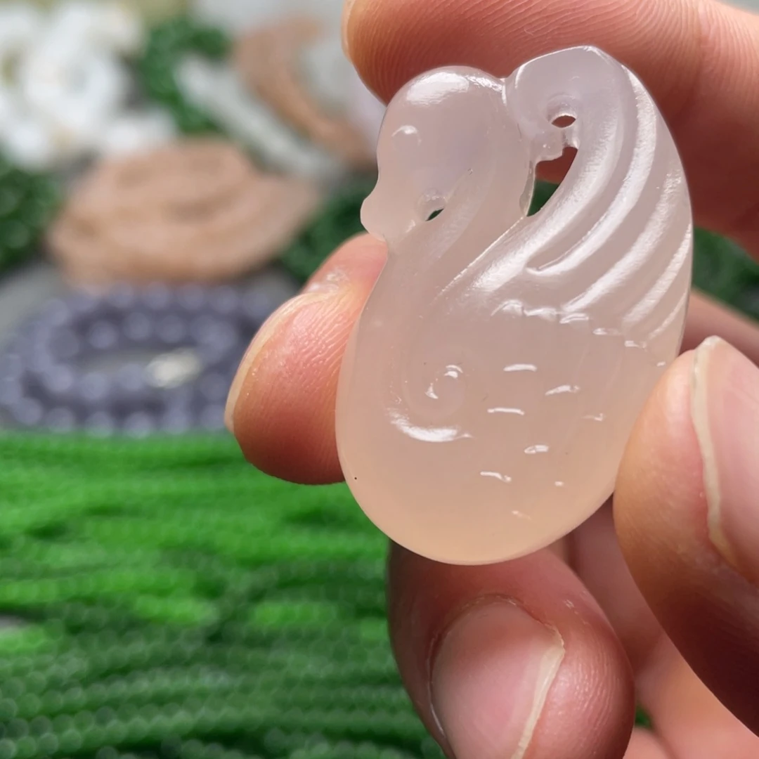 天然青海精品藕粉吊坠质地细腻高端大气奢华