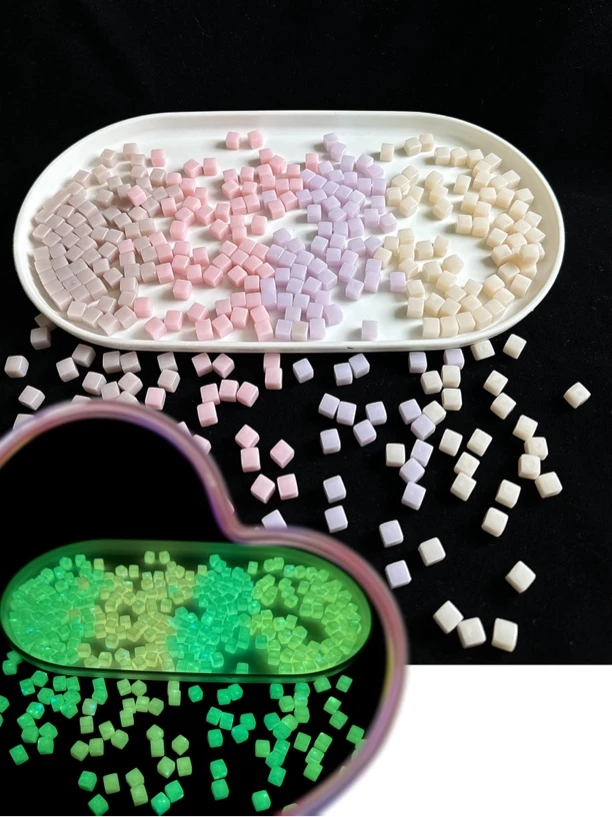 【小冰—雪染樱珞】0.8cm夜光奶油小冰块 树脂diy配件