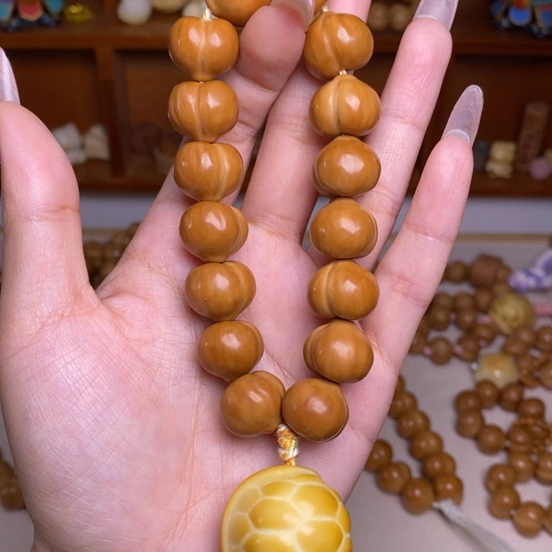 猴头核桃吊坠全品屁桃➕超大富甲手持