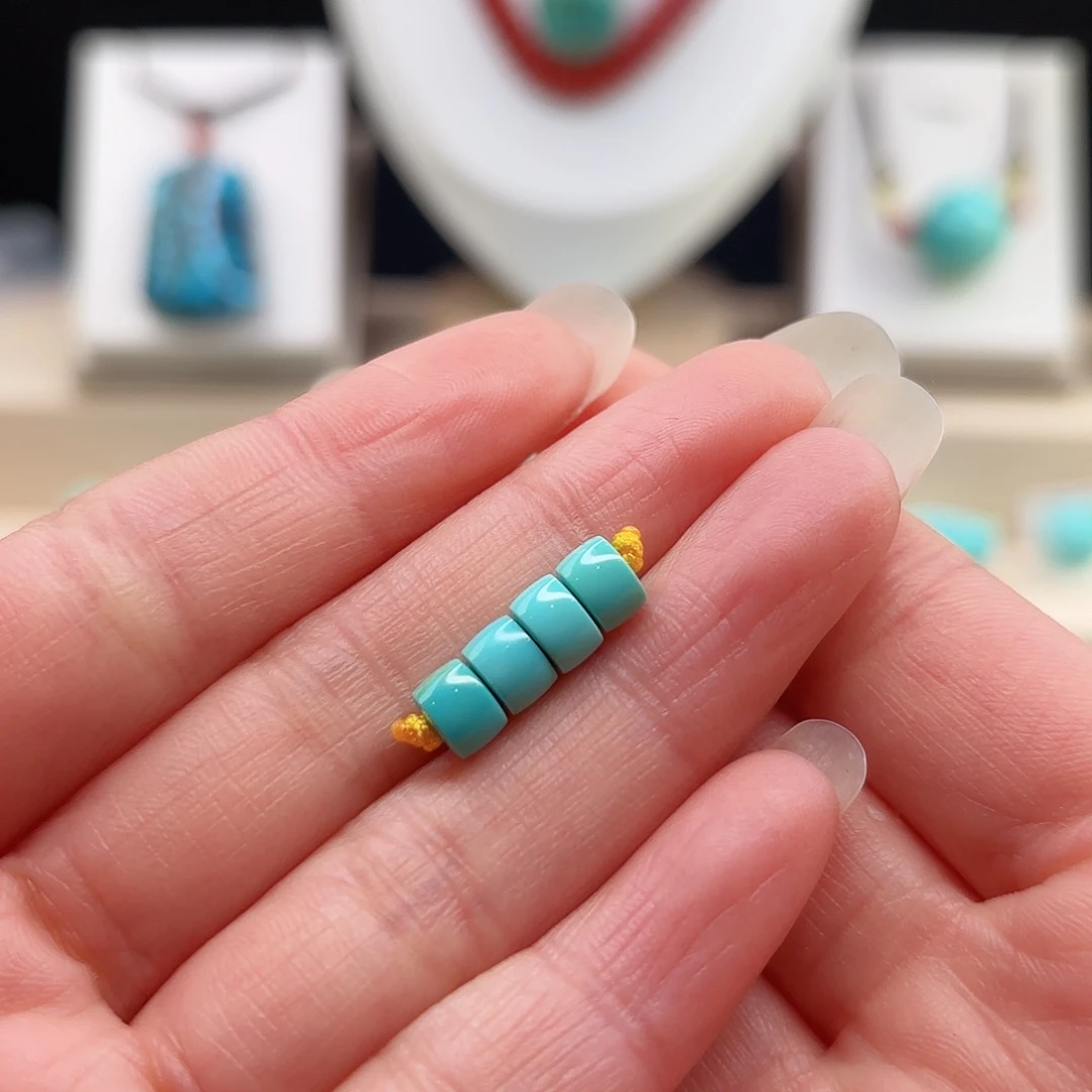 绿松石配饰未镶嵌