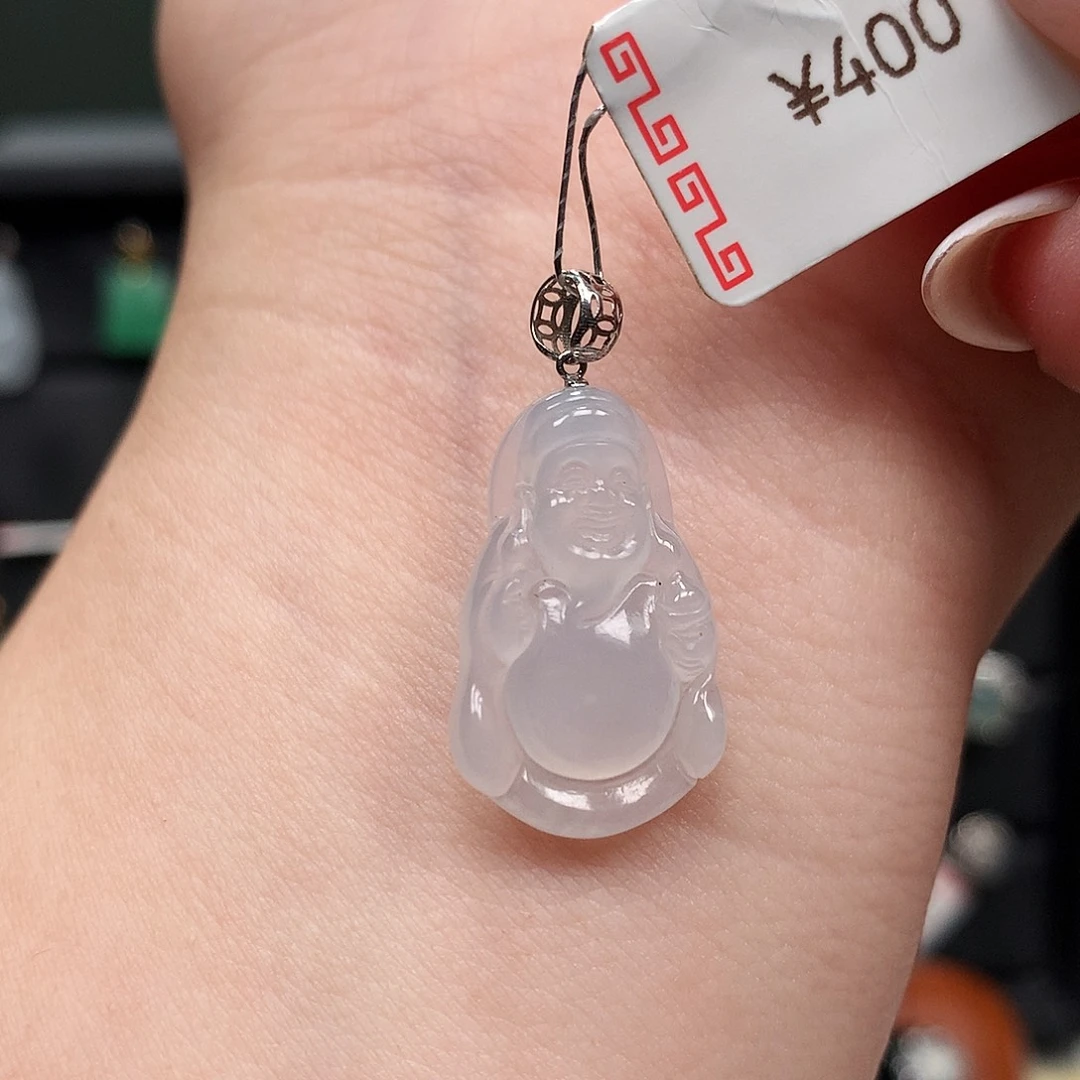 翡翠18K金镶嵌颈饰財爷