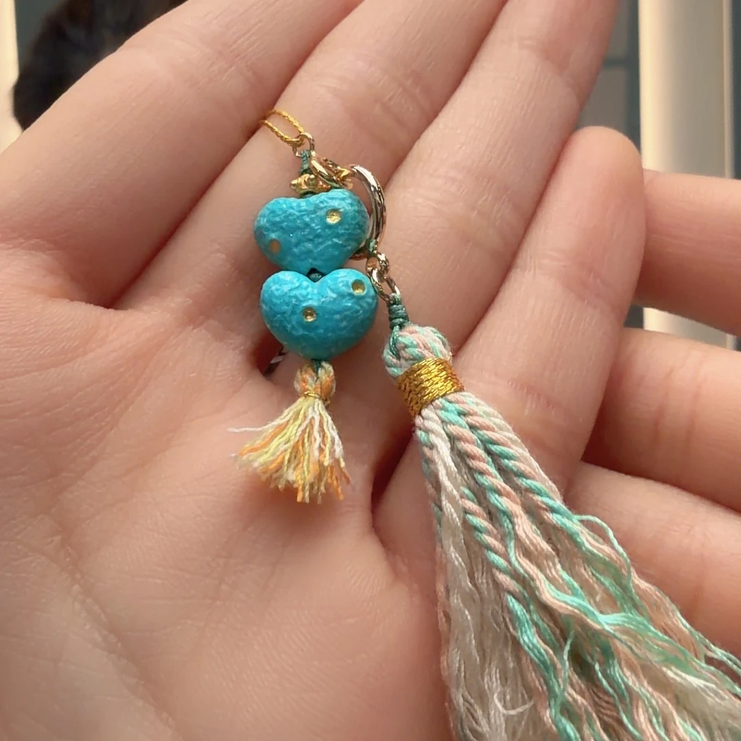 绿松石未镶嵌颈饰