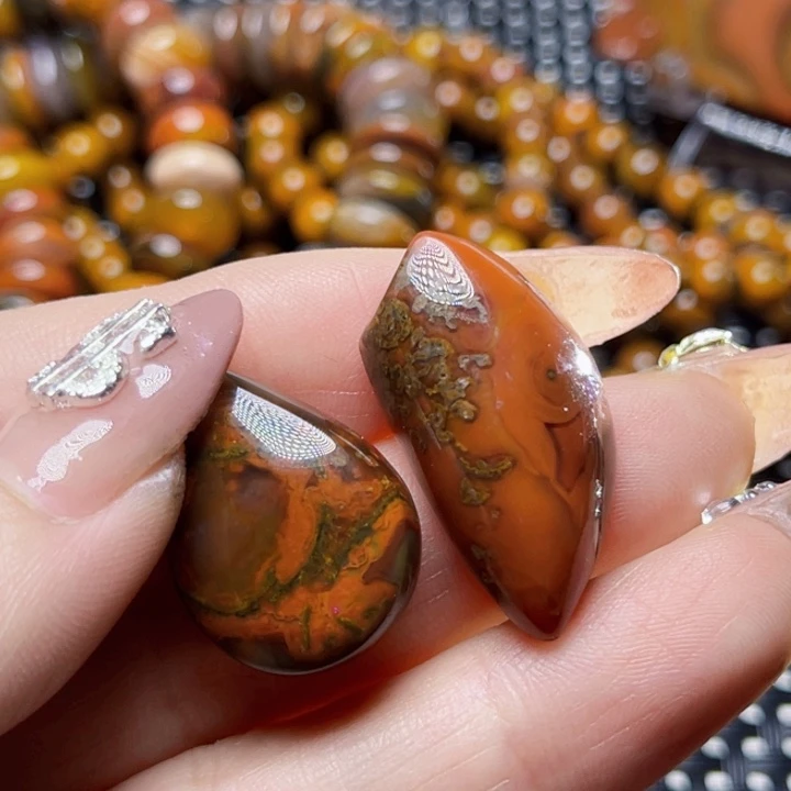 玛瑙/玉髓颈饰未镶嵌泪**悲