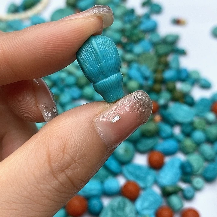 未镶嵌绿松石珠宝奇石