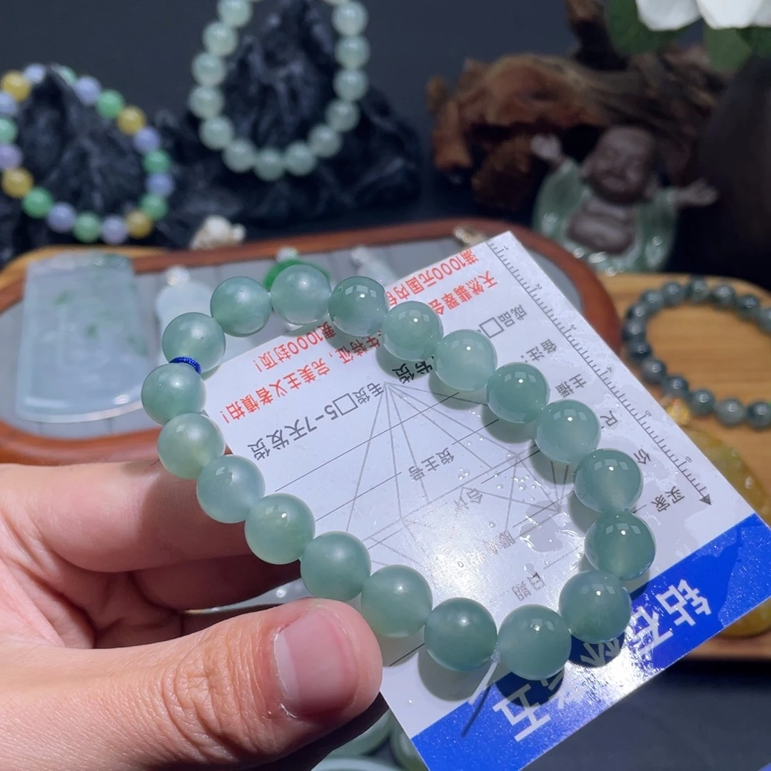 定制翡翠未镶嵌手串