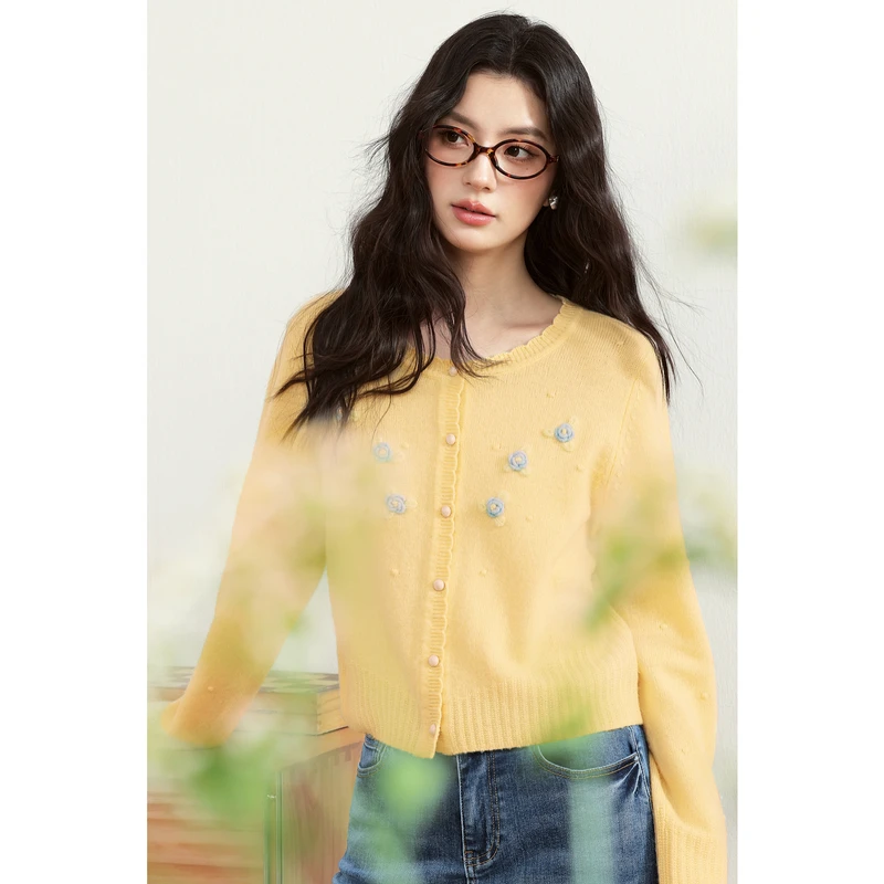 诗凡黎千柔纱立体钩花针织开衫25春新品软糯绒感短上衣7G1230671