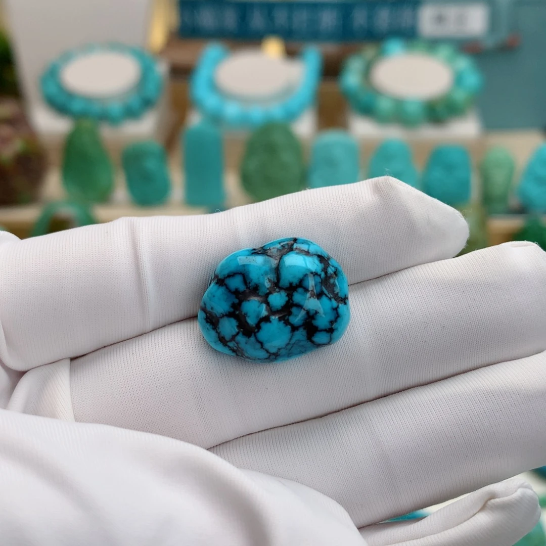 绿松石未镶嵌挂件