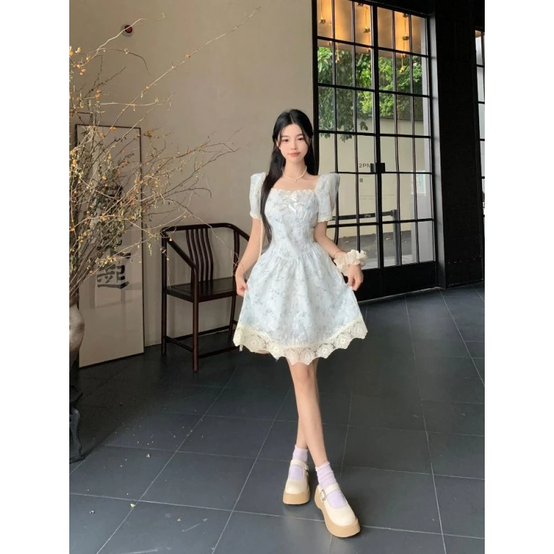 法式方领衬衫碎花蕾丝高腰连衣裙女夏季新款微胖mm高级感收腰裙子
