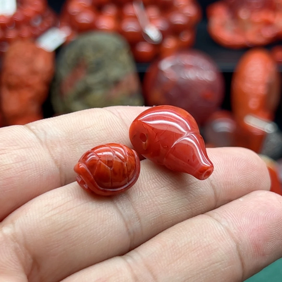 南红玛瑙配饰未镶嵌寨*