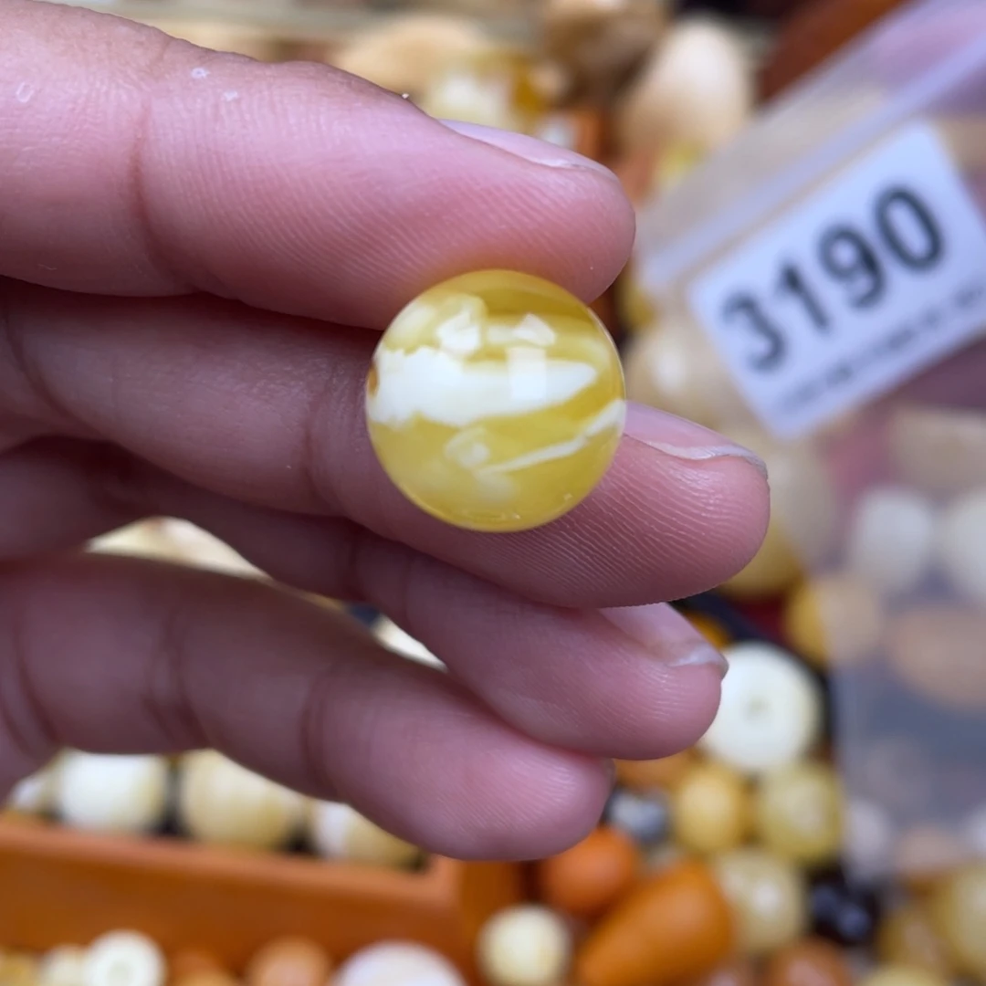 未镶嵌蜜蜡珠宝奇石皮色14 一线天