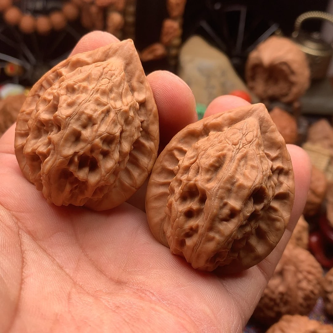 文玩核桃把件全品大红袍40