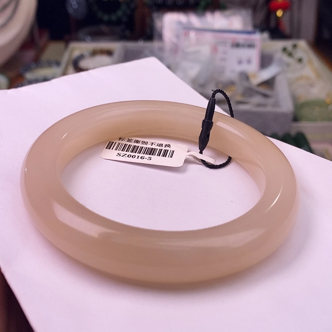 颈饰未镶嵌和田玉毕业级61浓藕粉脂膏级老料红粉手镯