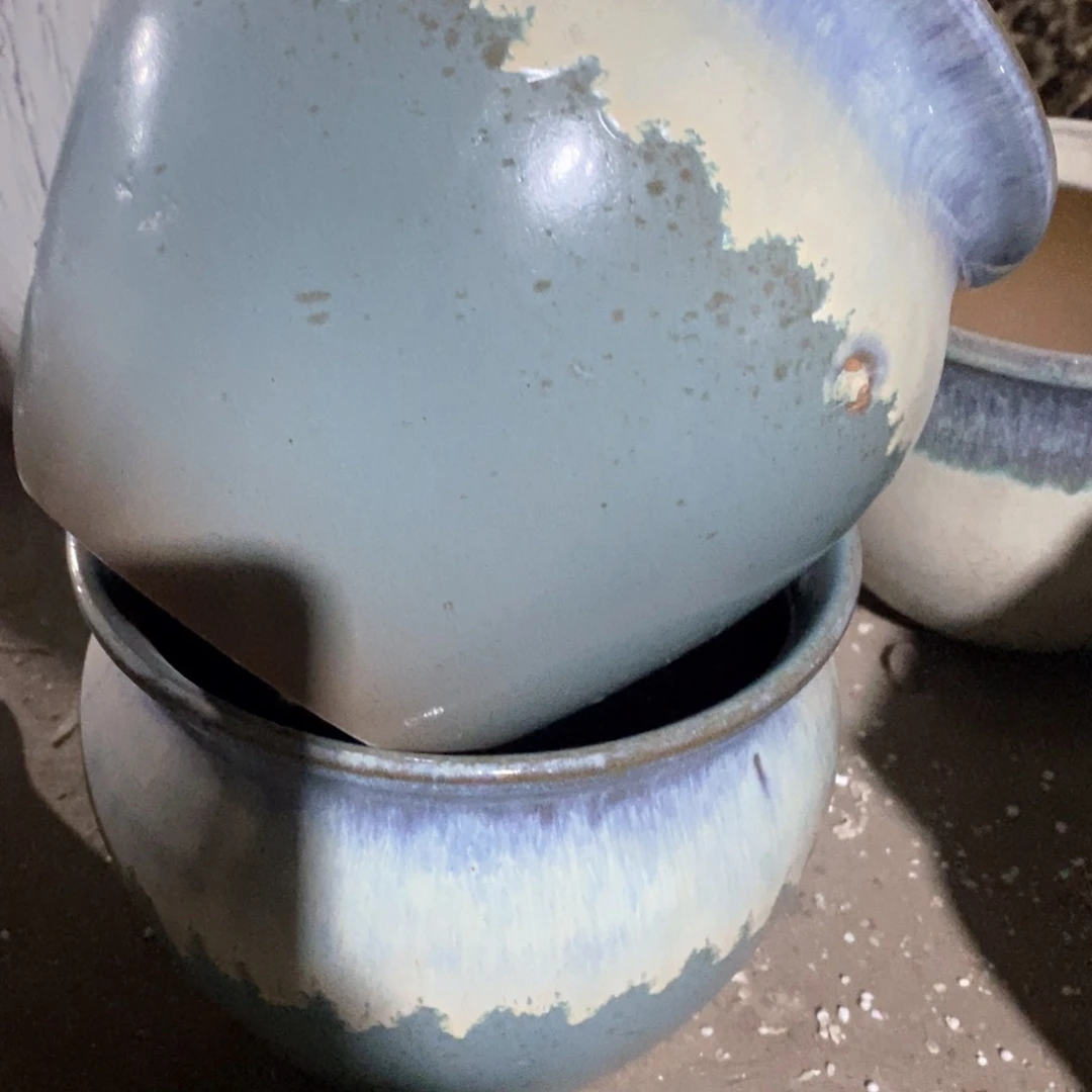 红陶瑕疵20-18两个