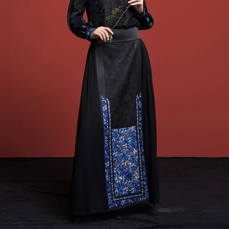 生活在左真丝罗改良马面裙轻凉多色绣花国潮2025春季新品半身裙女