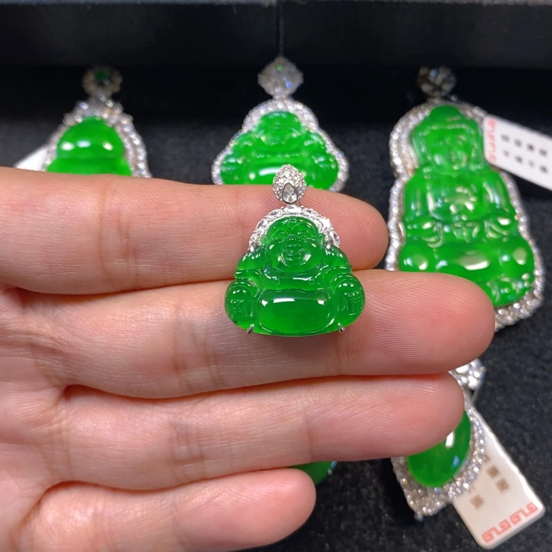 颈饰银S925镶嵌翡翠佛公吊坠