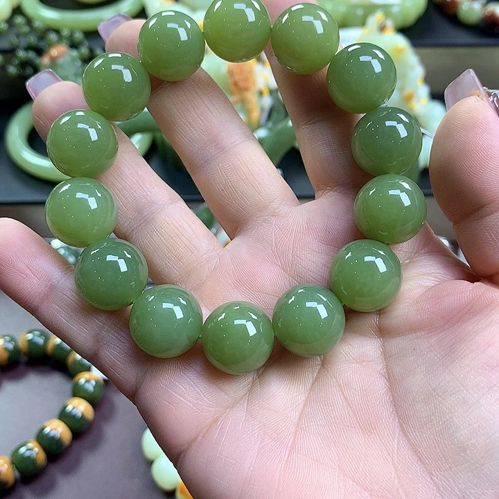 手串未镶嵌透闪石质玉浩**辰