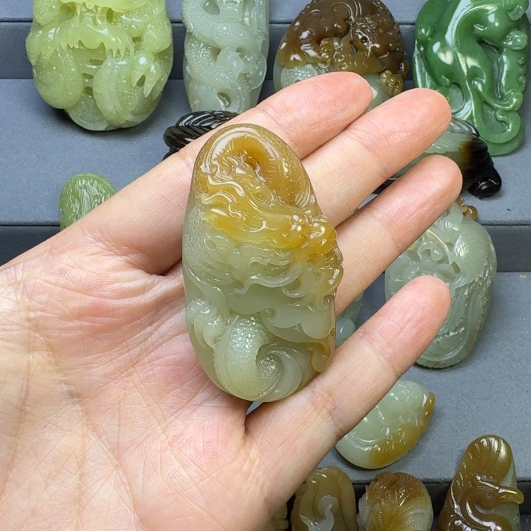 和田玉颈饰未镶嵌