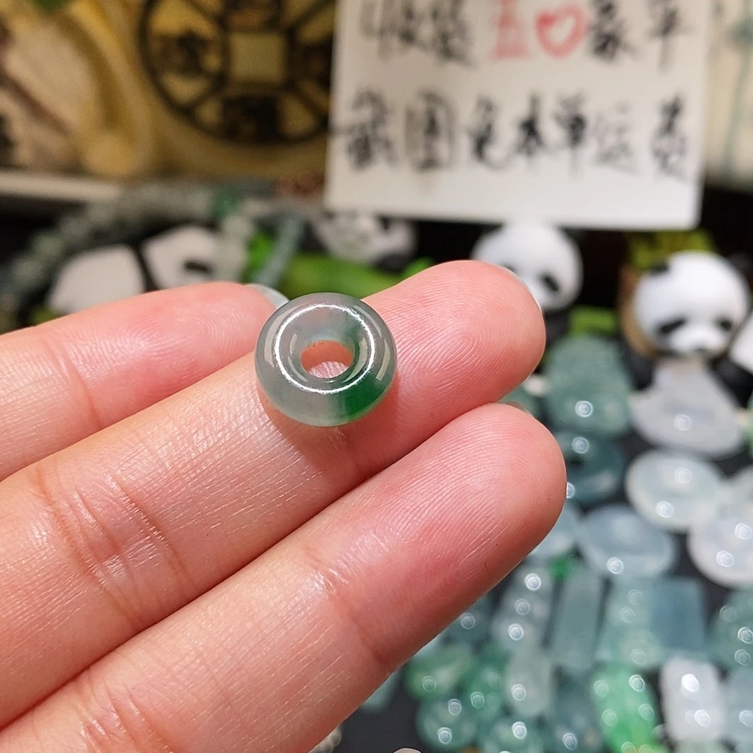 翡翠未镶嵌颈饰冰飘花平安扣