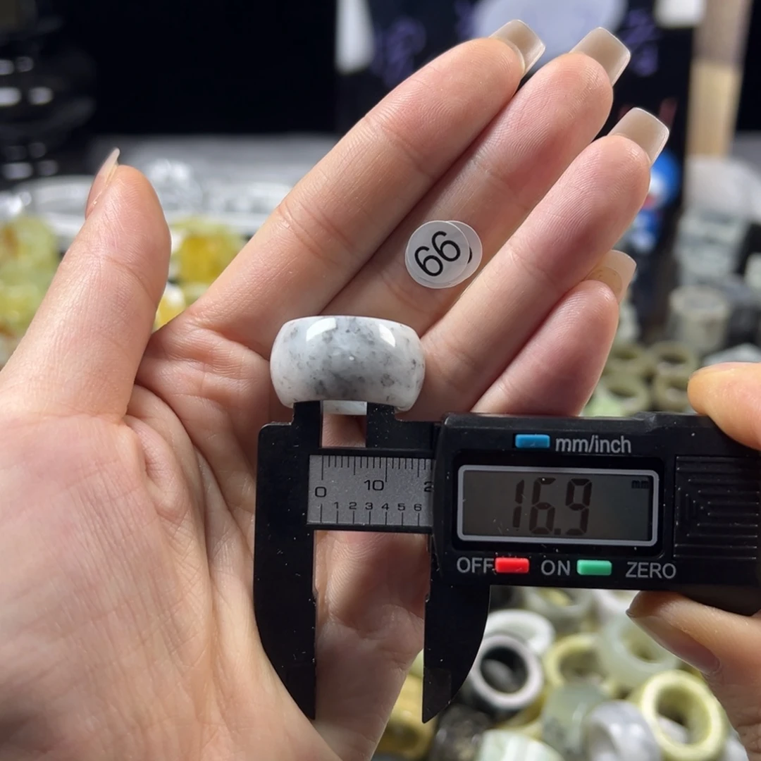 蛇纹石玉未镶嵌戒指