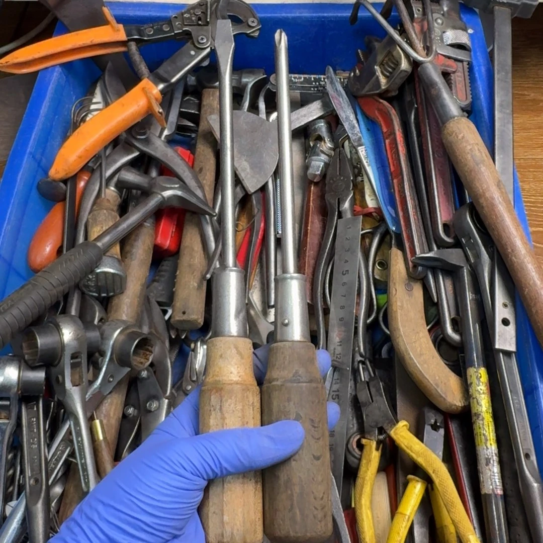 谢***清厚款五金工具制造工艺