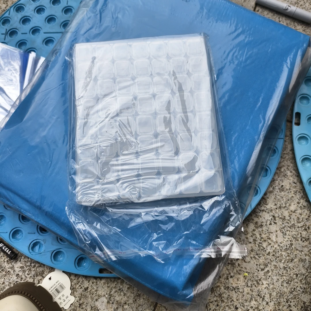 262服装配饰水漂加冰块盒