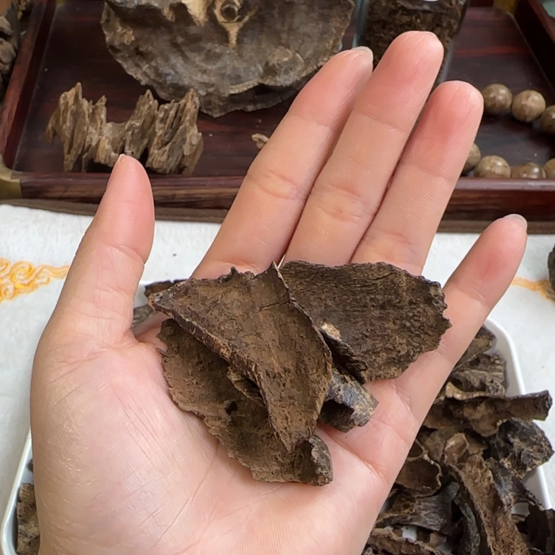 沉香沉香碎屑海南鸡母虫5克