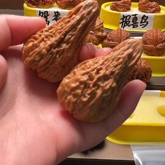 吊坠文玩核桃鸭嘴兽