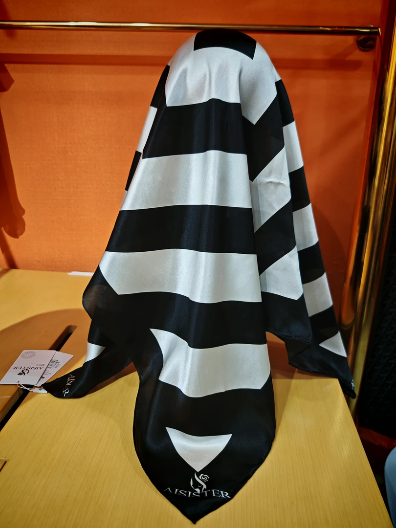 杰玛莉•爱姐妹桑蚕丝条纹方巾