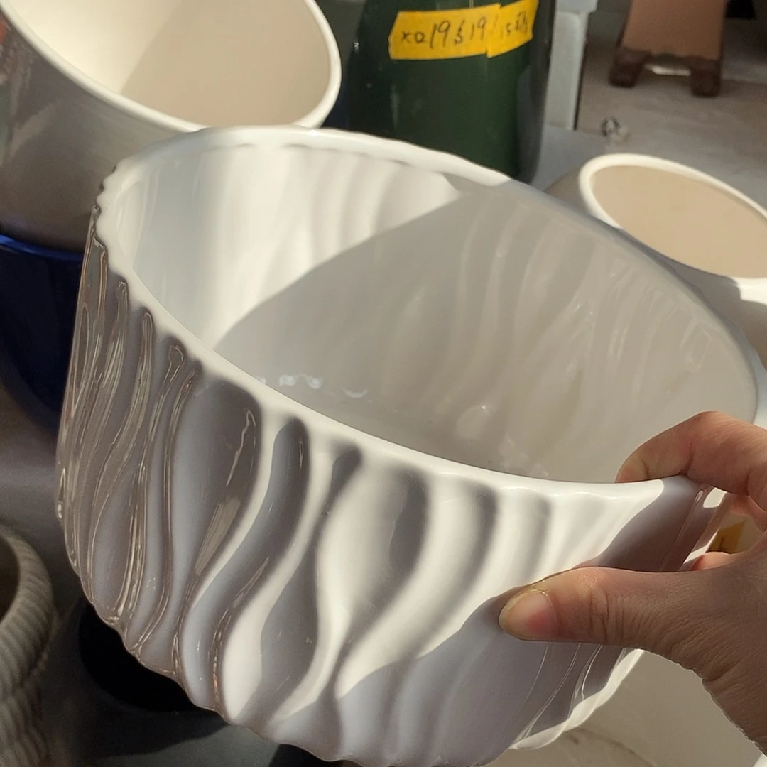 杯子陶盆有孔 瑕疵介意勿拍