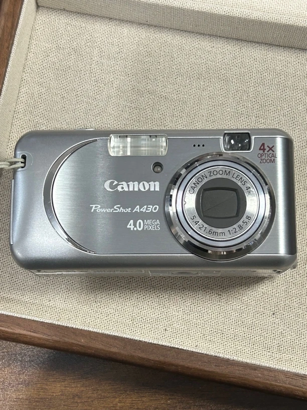 9新 Canon/佳能 a430 银色 复古ccd数码相机用五号电池