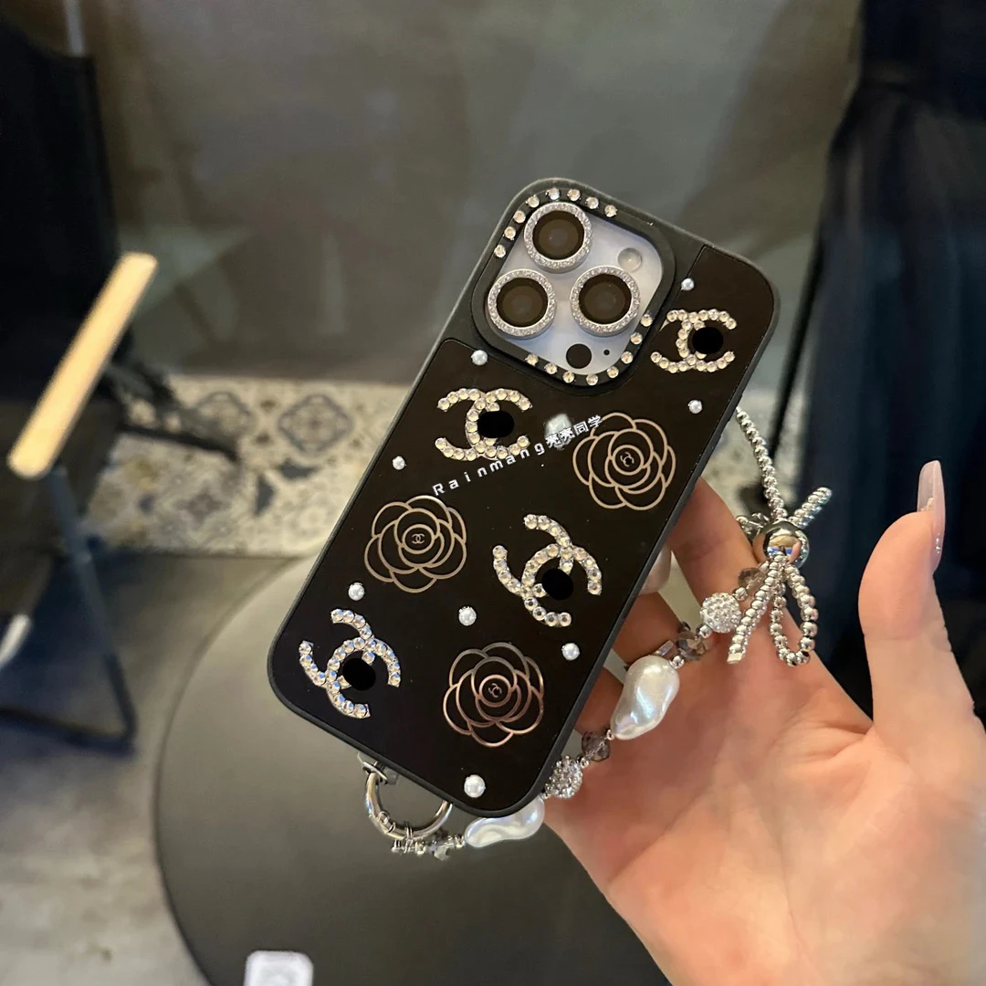 【高级山茶花】小香风ai挂绳镶钻适用iPhone17ProMax苹果15手机壳14