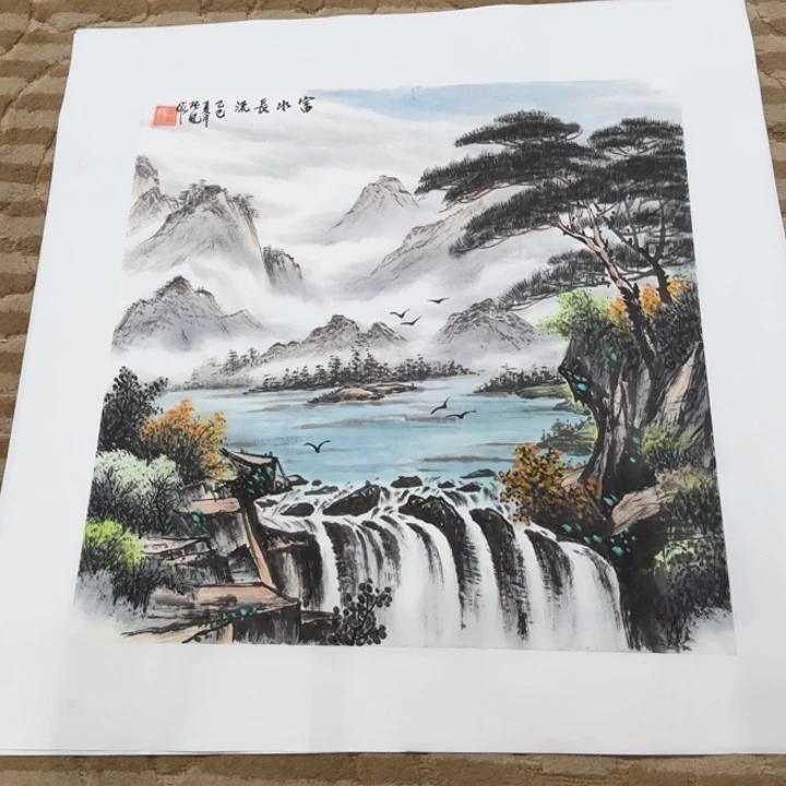 国画花鸟等多种鸟类的栖息