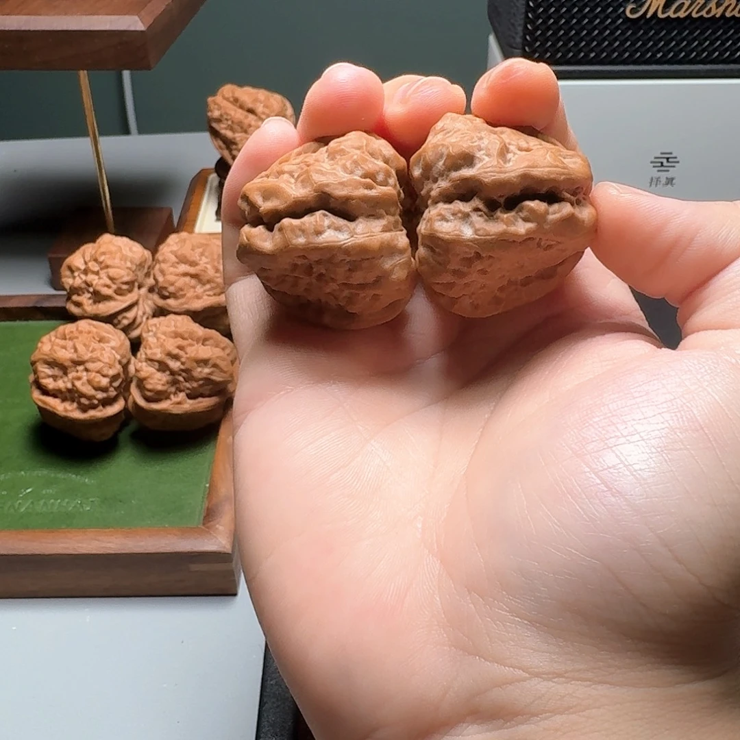 哈***的吊坠文玩核桃择真严选40四开背天花板延庆