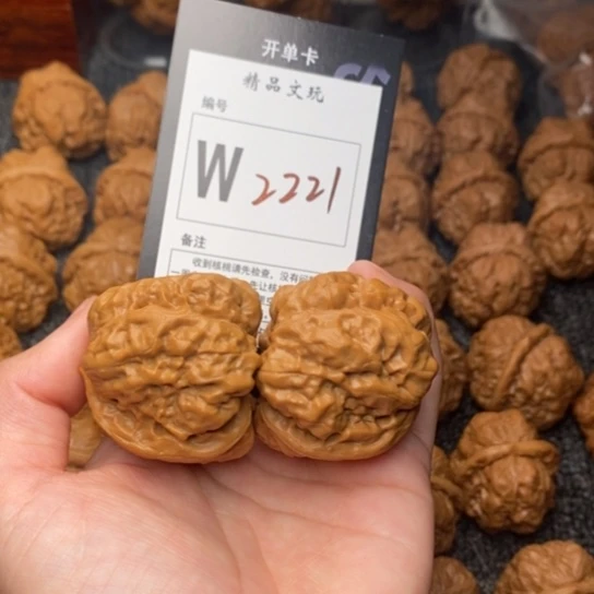 吊坠桃核风**明我是第一百40