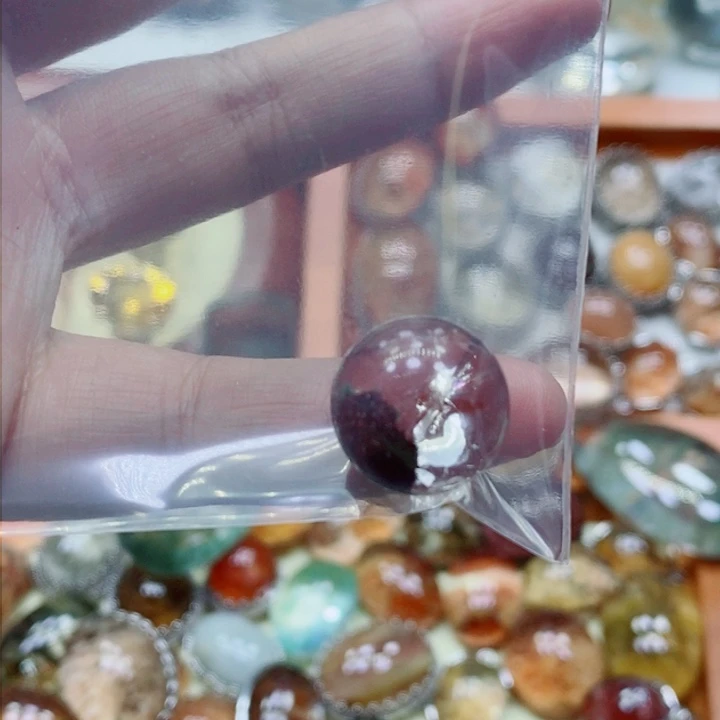 未镶嵌颈饰水晶?****?水晶