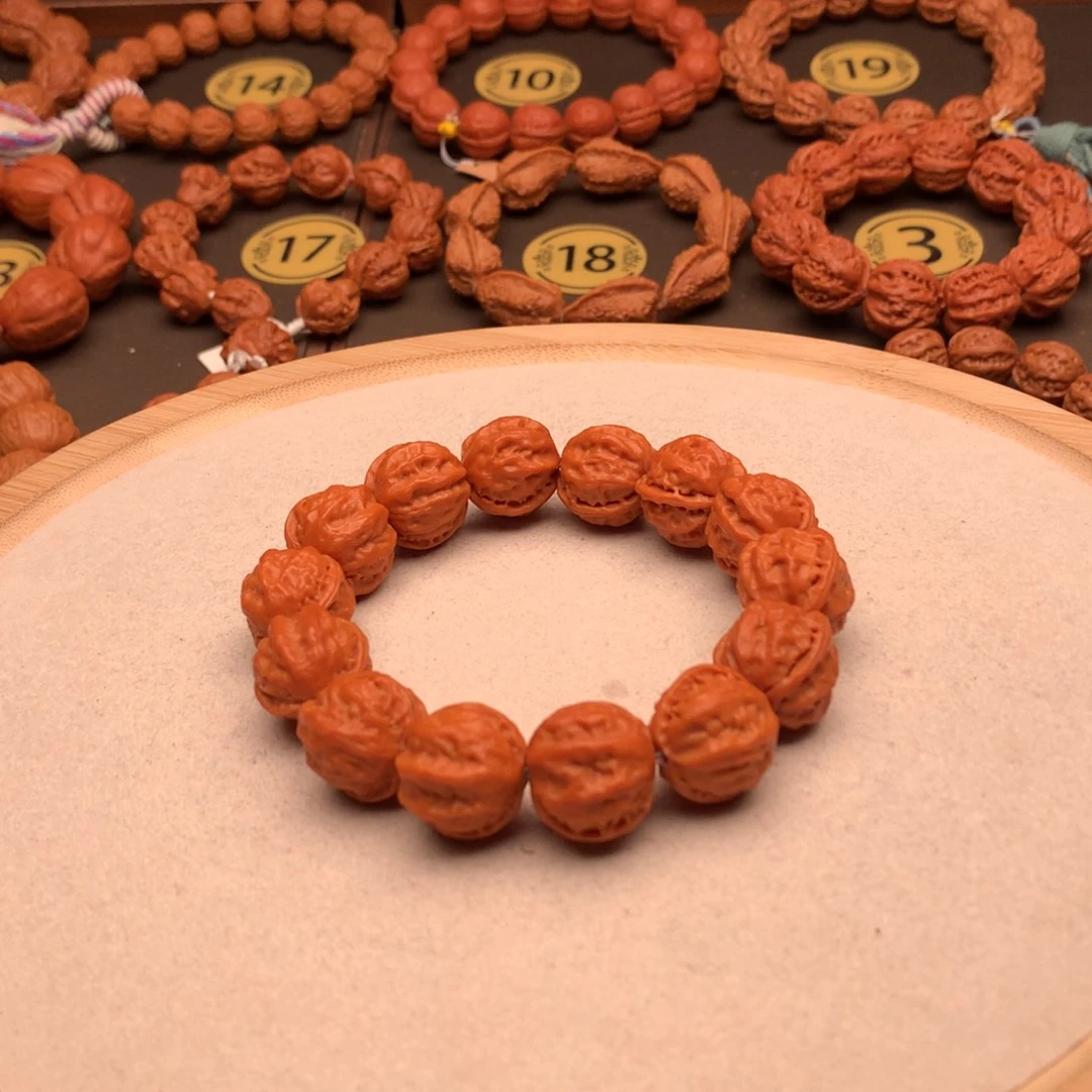 文玩核桃手串八棱