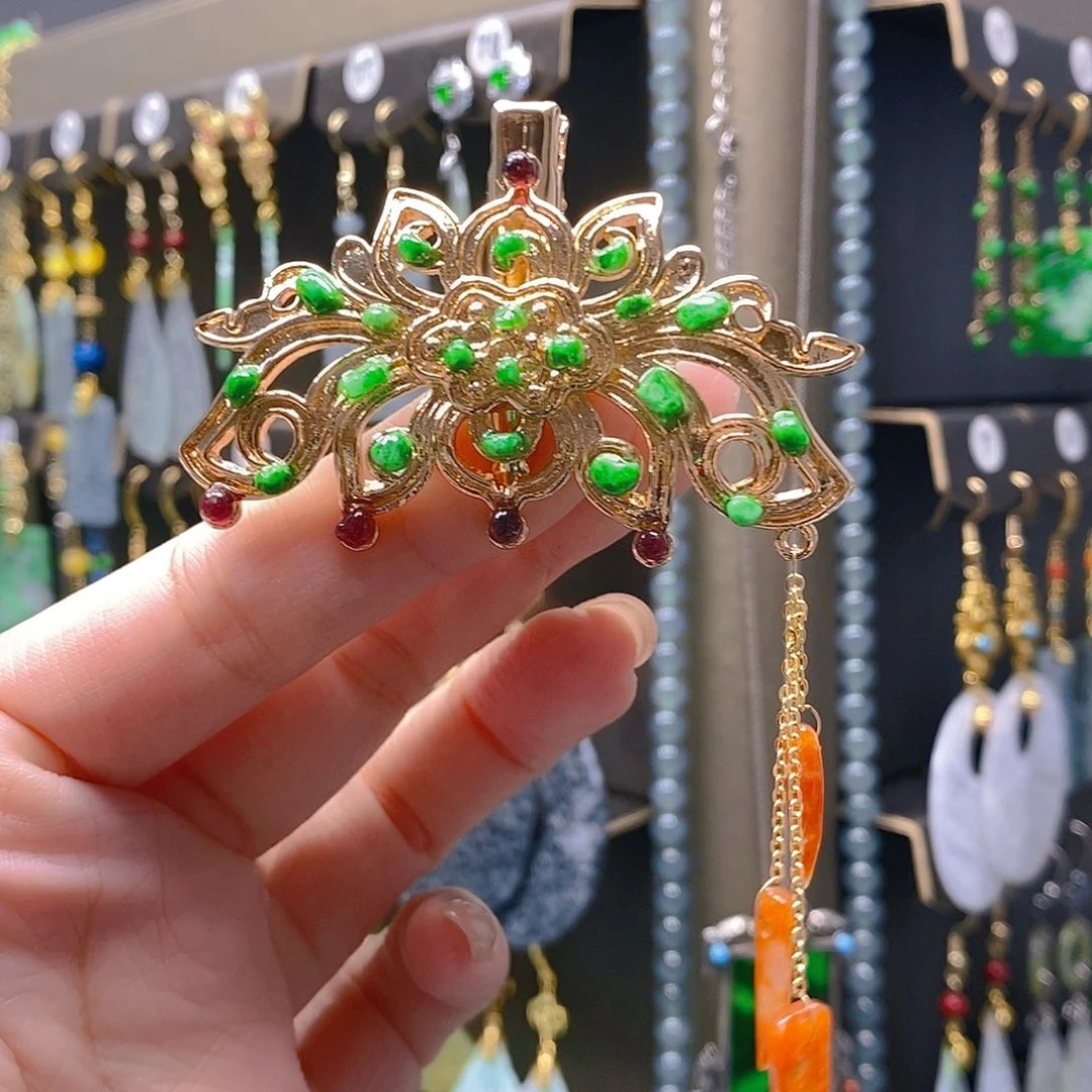 未镶嵌翡翠耳饰翡翠