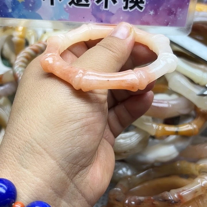 未镶嵌手镯石英岩玉陈****n