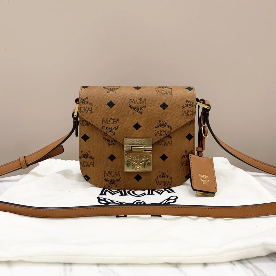 99新 MCM MCM干邑色迷你马鞍包 约16*14