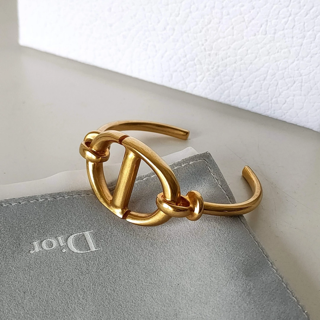 99新 DIOR/迪奥 Azul -金色CD字母手镯39947