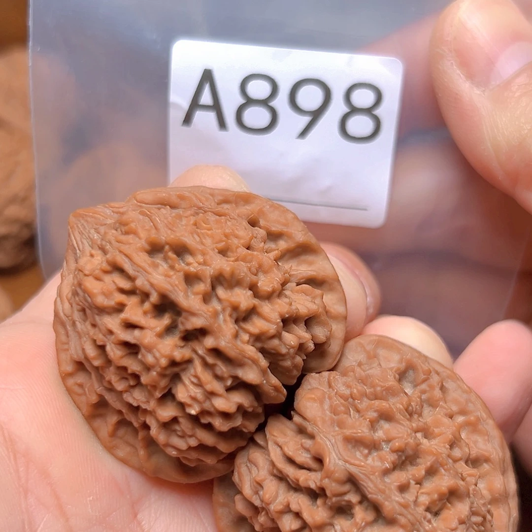 文玩核桃把件胡*44免。满天星