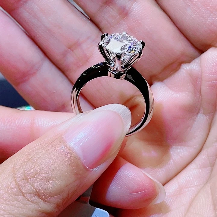 实验室培育钻石铂Pt950镶嵌金*滔3克拉T家六爪戒指