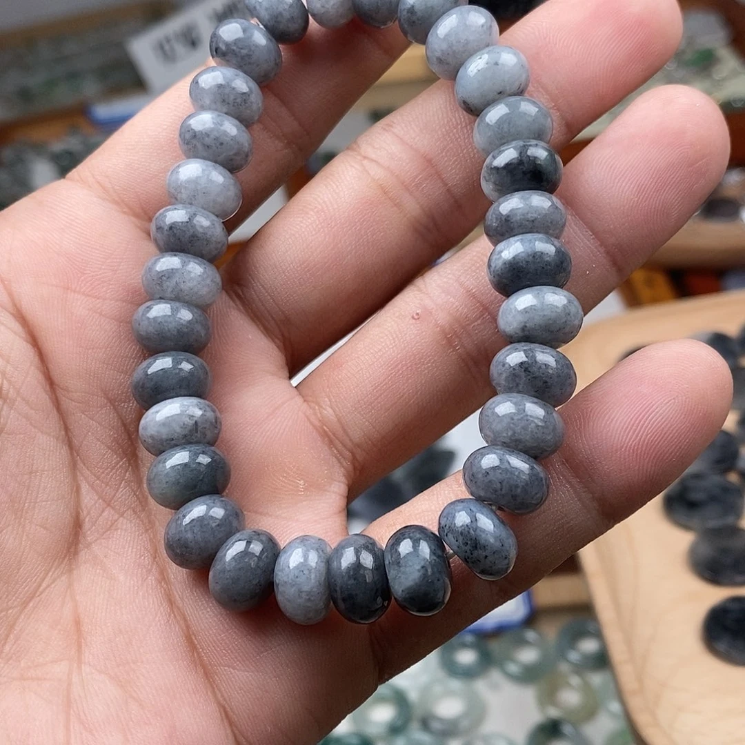 翡翠颈饰未镶嵌瓦*其乌鸡手串