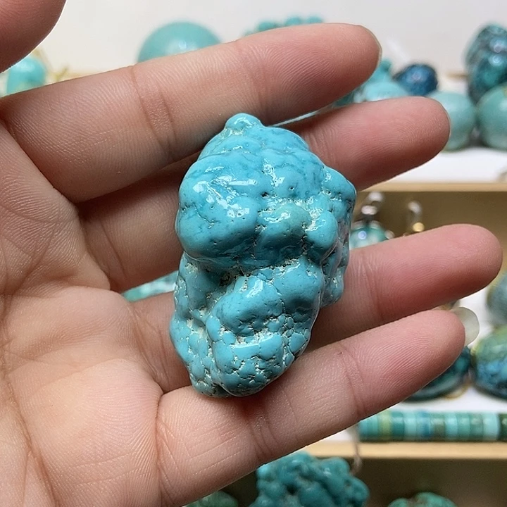 未镶嵌绿松石颈饰