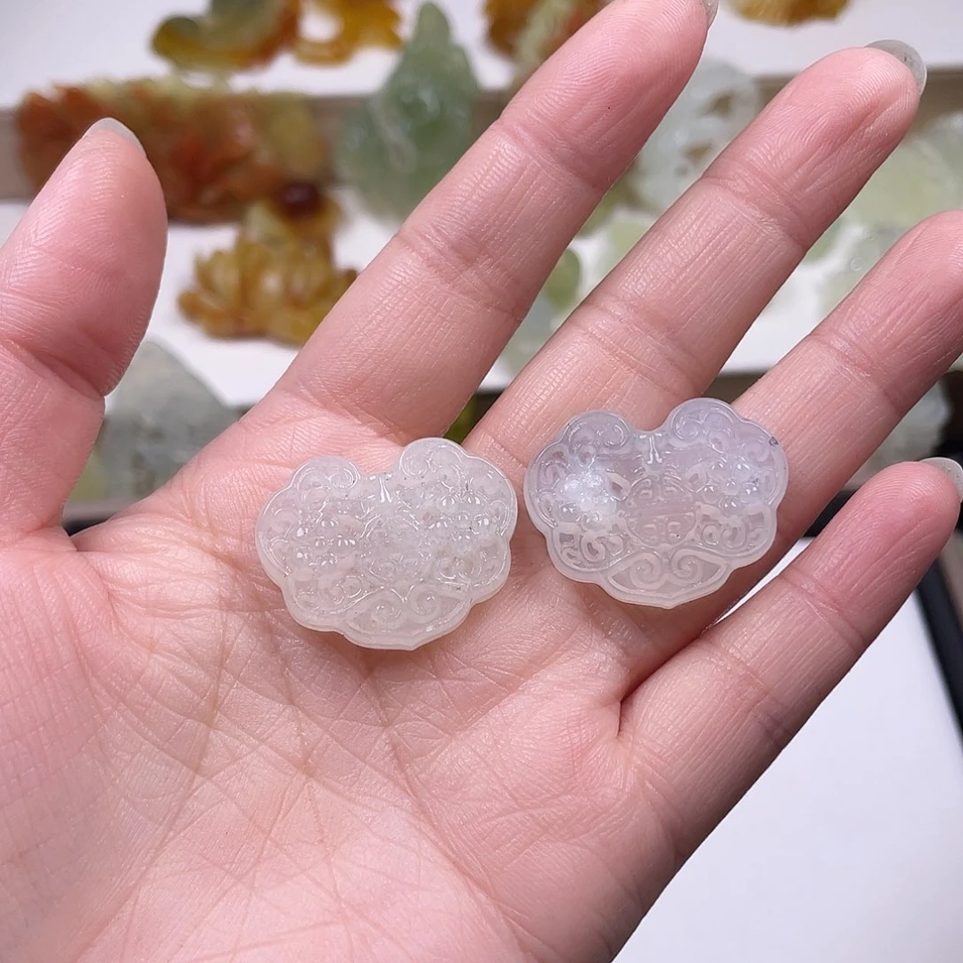 我***乐蛇纹石玉未镶嵌颈饰