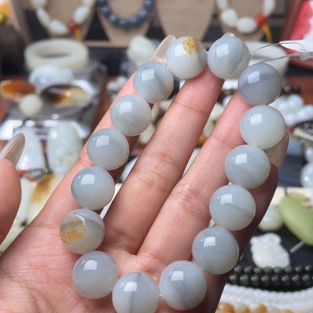 和田玉未镶嵌车挂