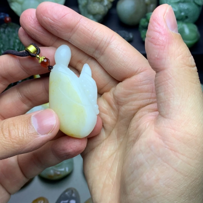 【闪购商品】颈饰未镶嵌和田玉