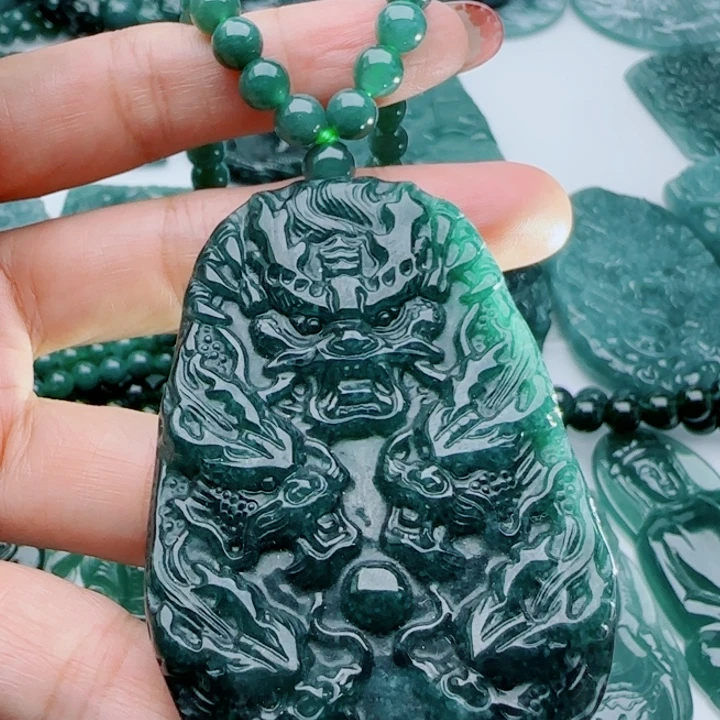 翡翠未镶嵌颈饰多样性发货天然A货翡翠